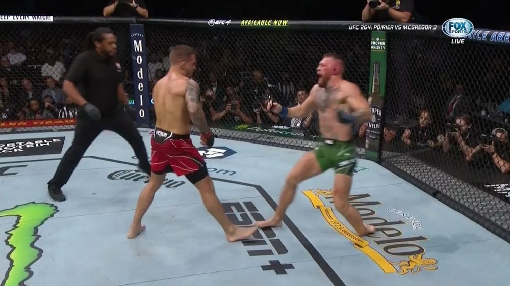 Conor McGregor alami patah kaki saat berhadapan dengan Dustin Poirier di UFC UFC 264. (Tangkapan layar video)