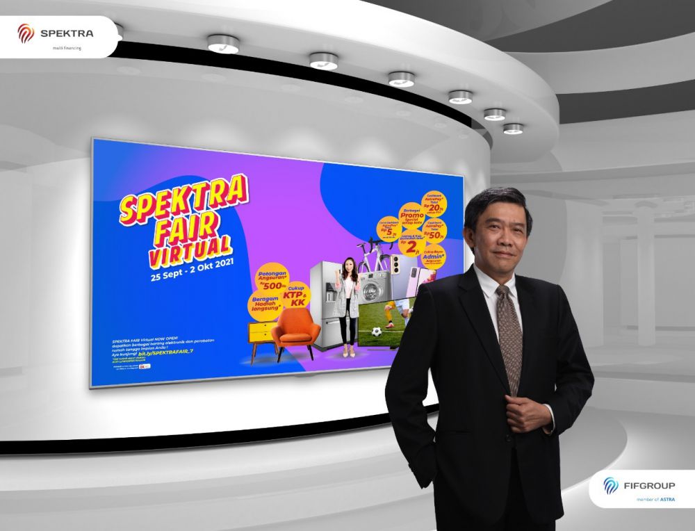 Chief Executive Officer (CEO) FIFGROUP, Margono Tanuwijaya, meresmikan kegiatan SPEKTRA FAIR pada Sabtu (25/09/2021) dan mengatakan SPEKTRA FAIR menjadi salah satu kegiatan pameran virtual yang saat ini terus dilakukan FIFGROUP sebagai bentuk digitalisasi layanan dari perusahaan untuk seluruh pelanggannya.