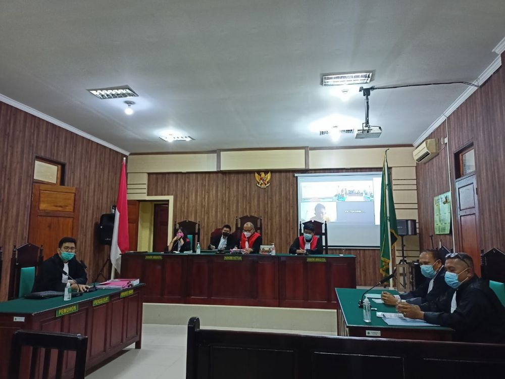 Kasus pencurian sawit yang dilakukan oleh anggota DPRD Kabupaten Tanjung Jabung Barat mulai disidangkan di Pengadilan Negeri Kualatungkal.