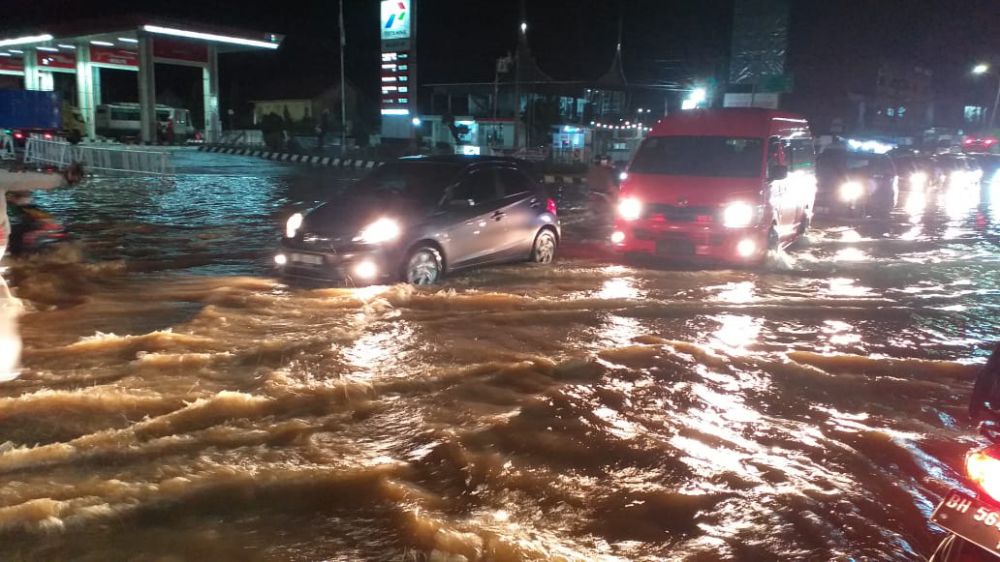 Banjir Menerjang Kota Jambi.