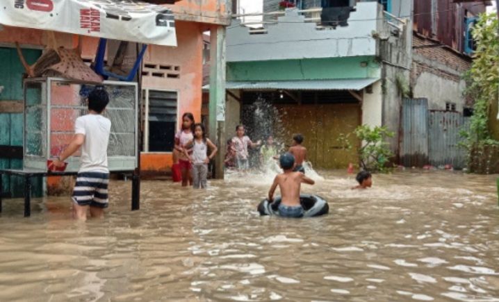 Curah Hujan Tinggi, Ratusan Rumah Terendam Banjir Di Kota Medan