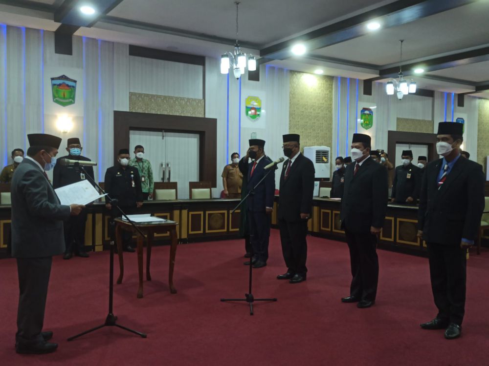 Gubernur Al Haris saat Melantik 4 Pejabat Jabatan Pimpinan Tinggi (JPT) Pratama Pemprov Jambi