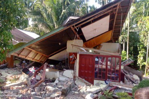 Ilustrasi bangunan rusak disebabkan gempa bumi magnitudo 5,9 yang mengguncang Provinsi Aceh.-BNPB-