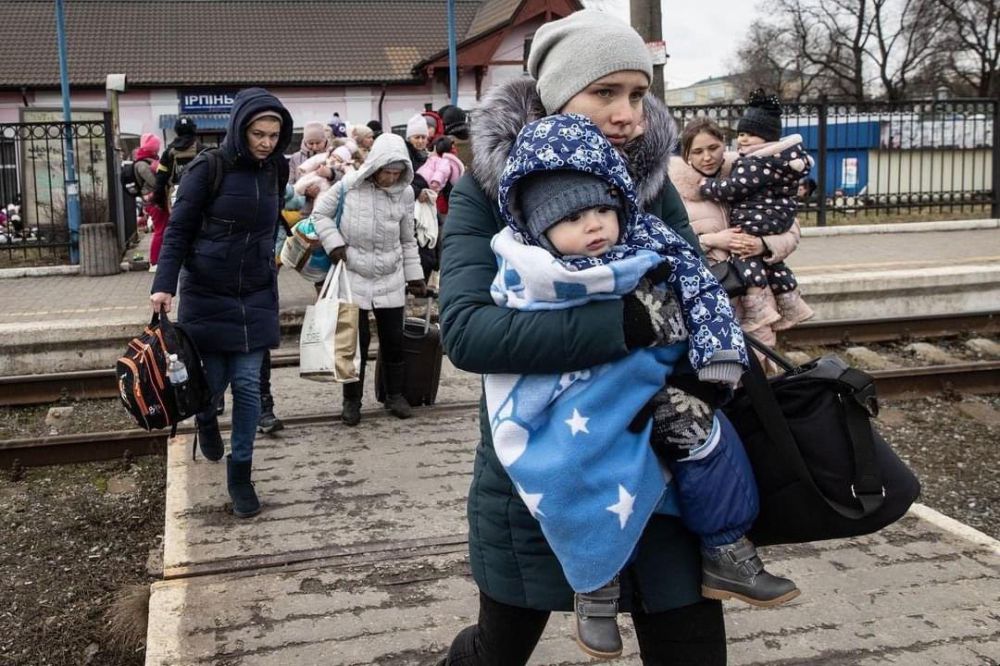 Evakuasi warga Ukraina terus dilakukan setelah serangan kian gencar dilakukan Rusia, Minggu 8 Mei 2022.