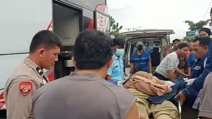Satu Penumpang BUS NPM Jurusan Jakarta - Padang Meninggal Dunia di Tebo.