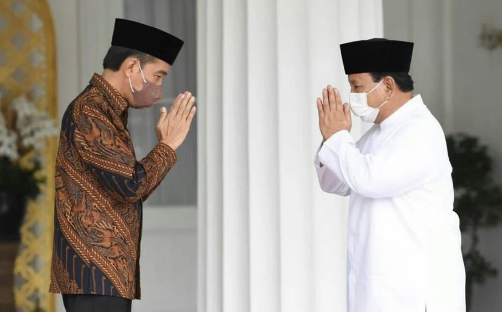 Prabowo Subianto bersama Presiden Joko Widodo.