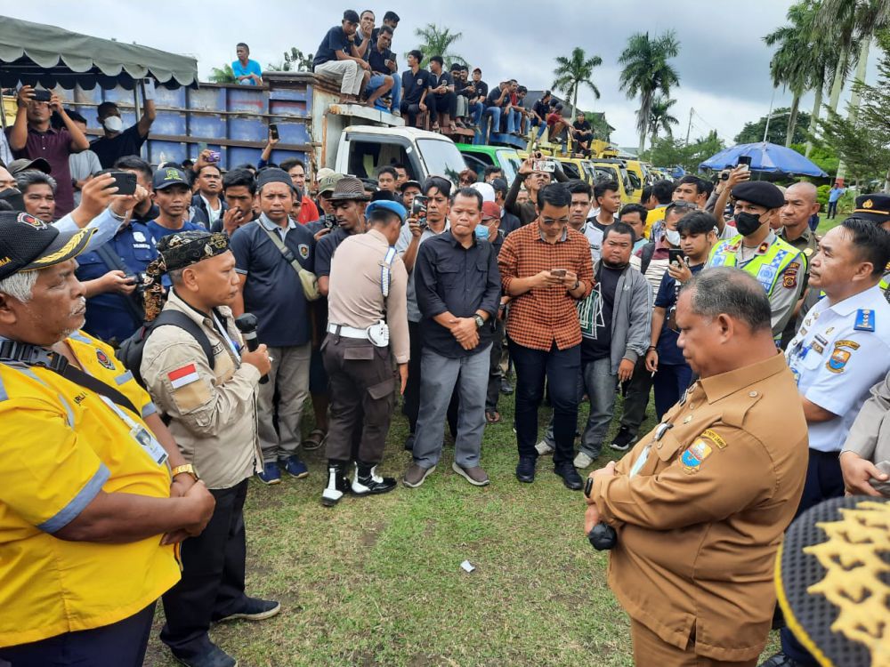 KS Bara Ancam Putar Balik Angkutan Batu Bara Milik Perusahaan Malam Ini