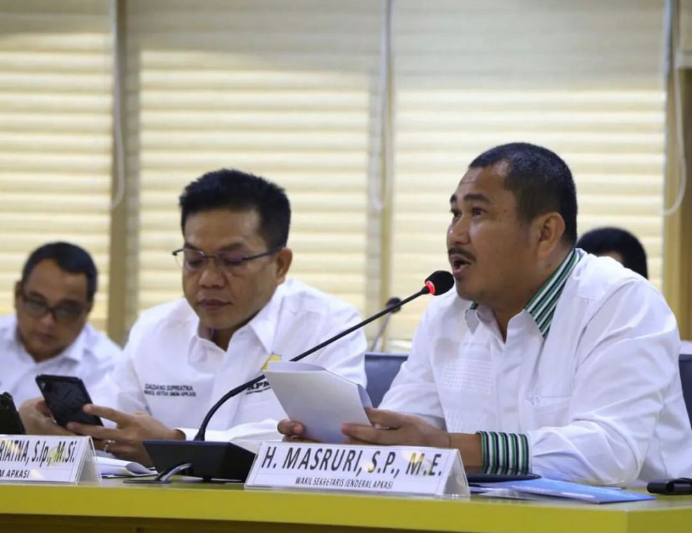 PENYAMPAIKAN: Wasekjen APKASI, H. Mashuri hadir dalam agenda rapat dengar pendapat dengan DPD RI

