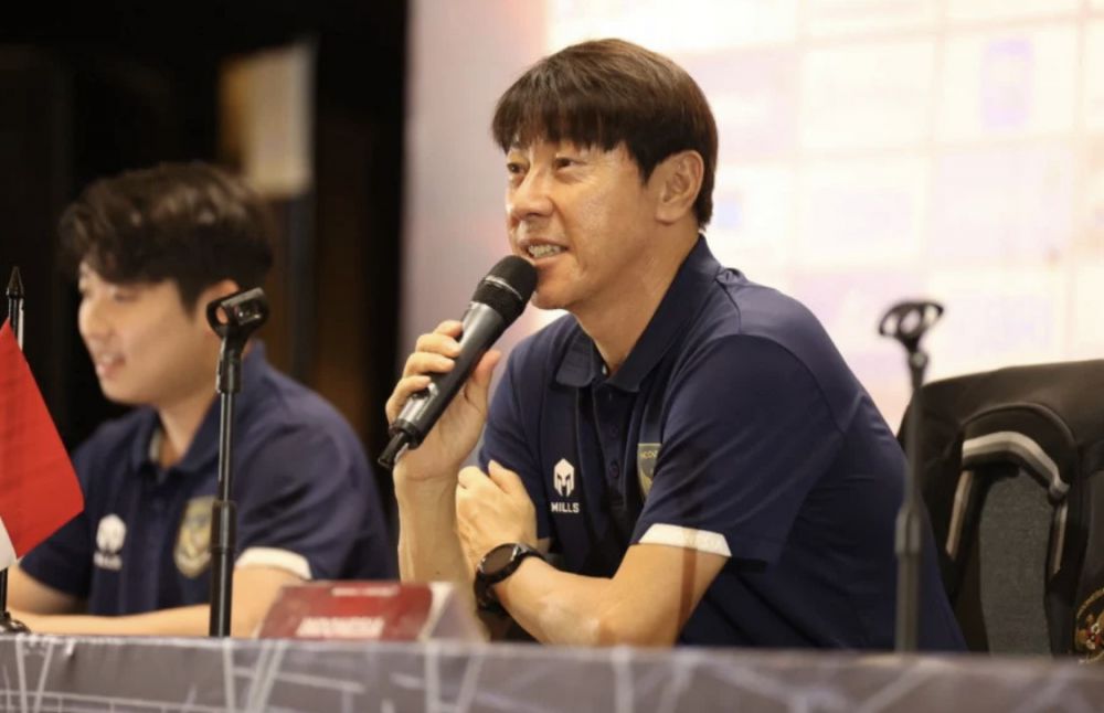 Pelatih Timnas Indonesia, Shin Tae Yong pada sesi konferensi pers jelang laga lawan Argentina