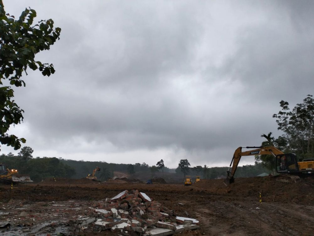 Lokasi Jalan Tol di Desa Sungai Landai dan Muaro Sebapo Muaro Jambi yang sudah dilakukan Land Clearing Sepanjang 5,1 Km