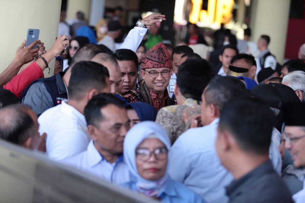 Tiba di Jambi, Anies Dibanjiri Yel-yel 'Presiden Kita'