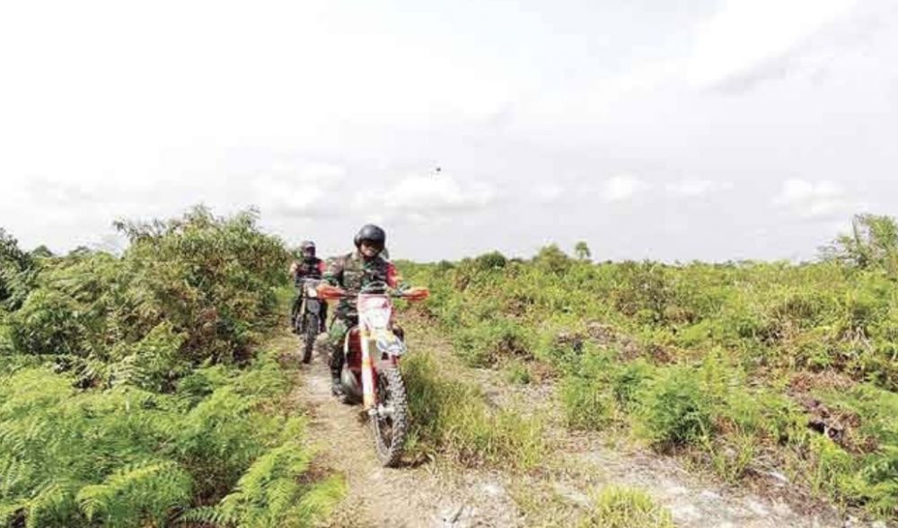 Pantau Karhutla Lewat Jalur Darat, Danrem 042/Gapu Gunakan Trail Hingga Sejauh 203 Km