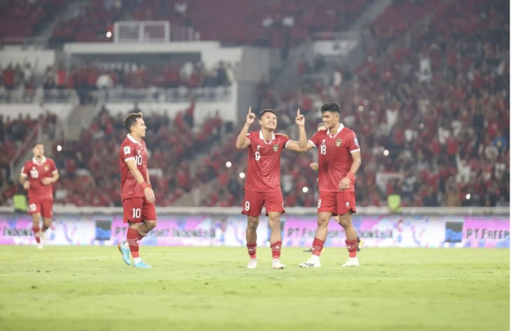 Penyerang Timnas Indonesia Dimas Drajad usai mencetak hattrik di laga menghadapi Brunei Darussalam.