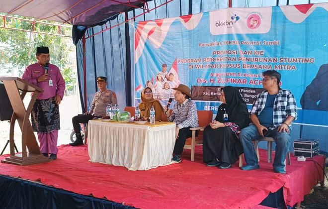 Saat kegiatan Promosi dan Kie Program Penurunan Stunting yang berlangsung di Desa Rantau Pandan, Bungo.