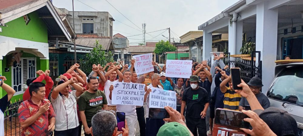 Warga Perumahan Aurduri Usir Perwakilan PT SAS yang Hendak Sosialisasi Stockpile Batubara