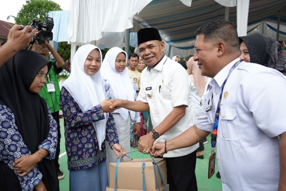 551 Siswa di Tebo Terima Bantuan Pendidikan Program Dumisake Gubernur Al Haris

