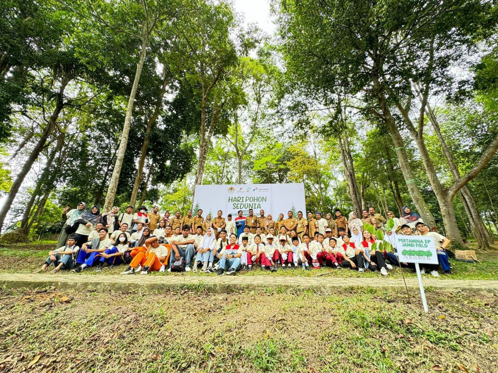Dukung Pengurangan Emisi Karbon, Pertamina EP Field Jambi Tanam 4.000 Pohon