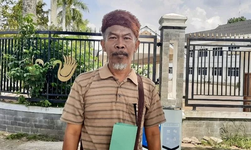 Ketua LSM Sembilan Jambi, Jamhuri,