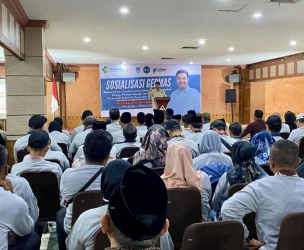 Anggota Fraksi Partai Gerindra DPR RI Dr. Ir. H.A.R. Sutan Adil Hendra, MM menggelar sosialisasi Germas di Grand Hotel, Kota Jambi.
