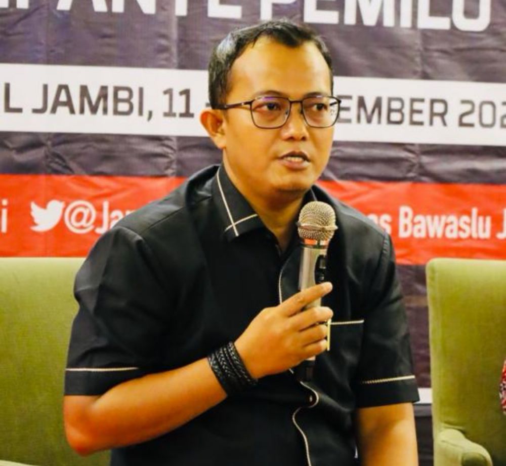 Komisioner KPU Provinsi Jambi, Fahrul Rozi