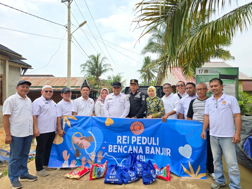 DPD REI Jambi Salurkan Bantuan Banjir Secara Simbolis di Muaro Jambi