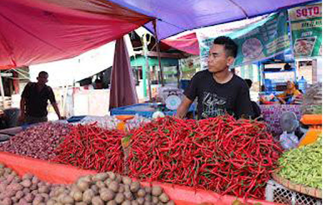 Pedangan cabai di Pasar Bungur Kabupaten Bungo.