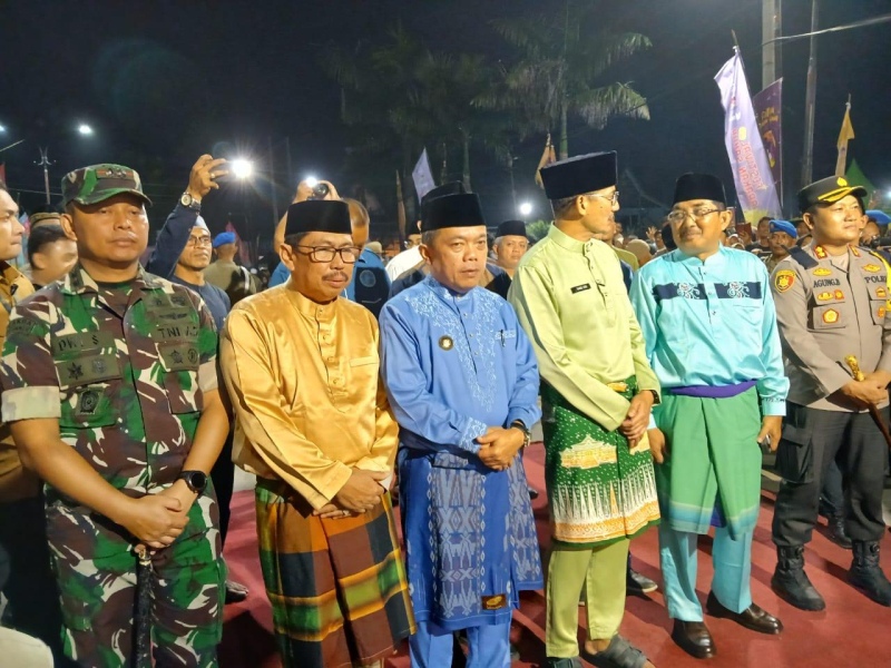 Pemerintah Kabupaten Tanjung Jabung Barat Provinsi Jambi melalui Dinas Parpora menyelenggarakan Festival Arakan Sahur Ramadhan 1445 Hijriah.


