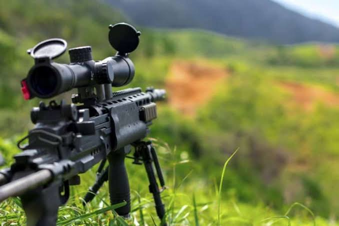 Sniper Operasi Damai Cartenz tembak Anggota KKB Papua dari jarak 800 meter