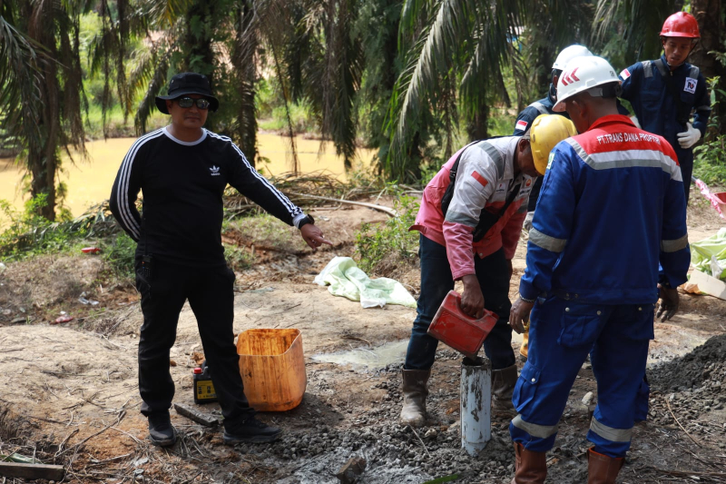 Tim Gabungan Tertibkan Ratusan Sumur Minyak Ilegal di Desa Bungku