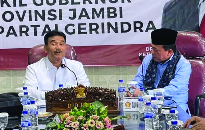 Ketua DPD Partai Gerindra Provinsi Jambi Dr. Ir. H. A.R. Sutan Adil Hendra, MM menerima pendaftaran bakal calon gubernur Jambi Al Haris beberapa waktu lalu.