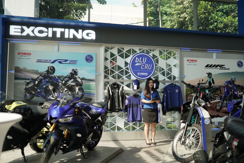 Komitmen Meningkatkan Pelayanan Bagi Konsumen, Yamaha Premium Dealer Hadir di Momen Perayaan Ulang Tahun ke-50 