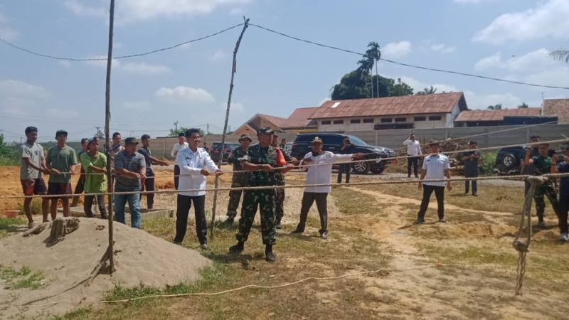 Pembukaan Jalan Program TMMD ke-121 Kodim 0415/Jambi di Desa Suka Maju, Permudah Akses dan Perekonomian Masyarakat 