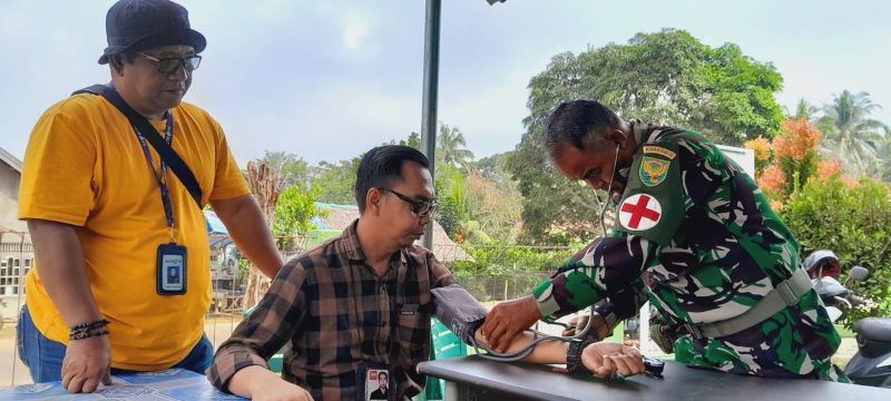 Tim Kes Kodim0415 Jambi Cek Kesehatan Wartawan Media di Titik Sasaran