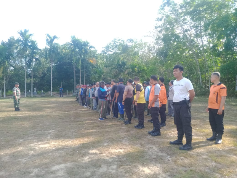 Berikan Informasi Penting, Tim Satgas TMMD ke 121 Kodim 0415/Jambi Apel Pagi Bersama Mahasiswa dan Mahasiswa 