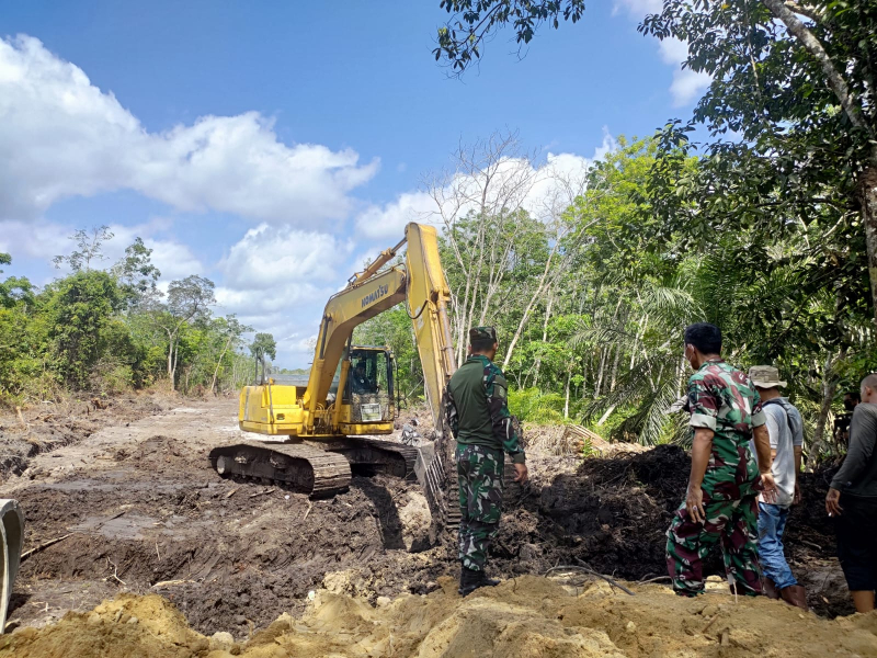 Di Titik Sasaran, Kasdim 0415/Jambi Tinjau Pembukaan Jalan Program TMMD 121 Desa Suka Maju