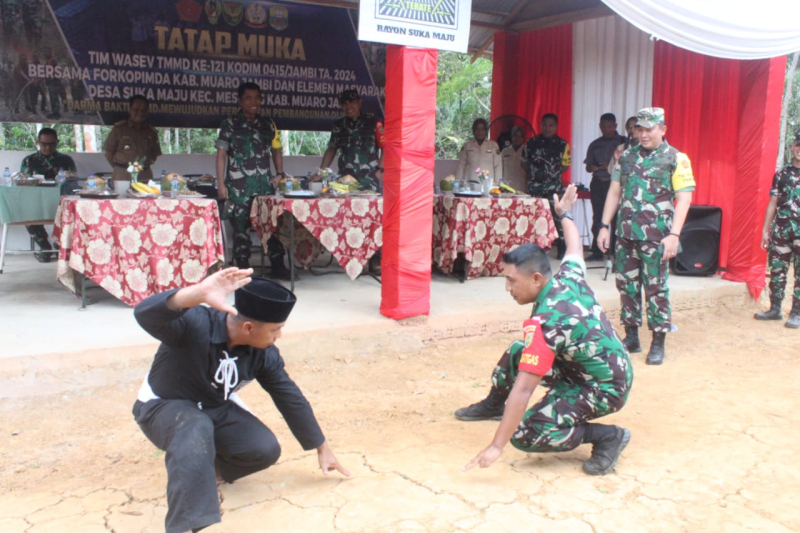 Dandim 0415/Jambi Tampilkan Kecakapan Pencak Silat dalam Kunjungan Tim Wasev