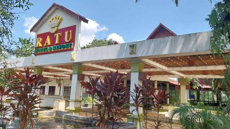 Bangunan BOT Hotel Ratu di lahan kerjasama di atas lahan pemprov. Akan berakhir pada 2025 setelah 30 tahun kerjasama.