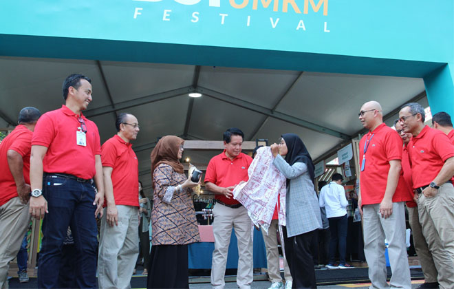 Jakarta, 14 Agustus 2024. PT Bank Syariah Indonesia Tbk (BSI) mengajak pelaku usaha mikro kecil dan menengah (UMKM) memeriahkan peringatan hari kemerdekaan Indonesia ke-79 dalam ajang BSI UMKM Festival. Acara yang digelar pada 14-15 Agustus di Kantor Pusat BSI di Jakarta, juga sekaligus memperingati hari umkm nasional 12 Agustus.