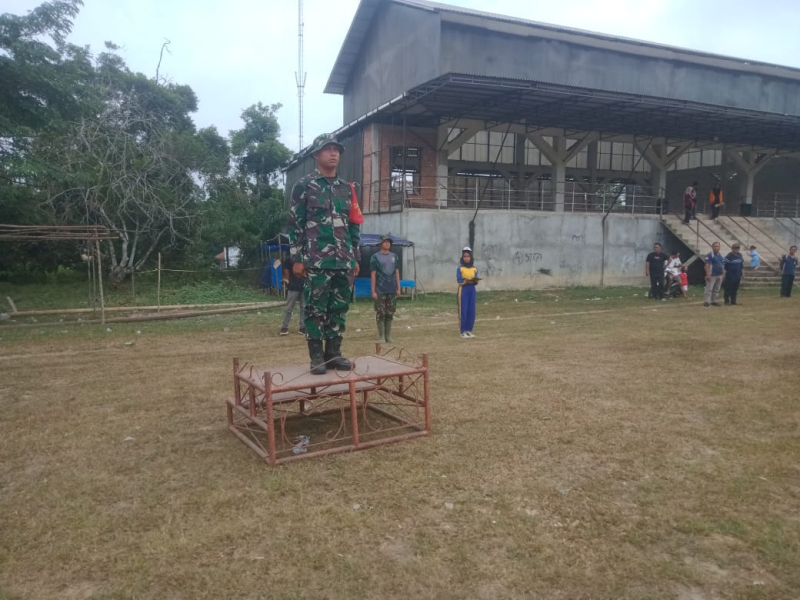 Persiapan Upacara HUT RI ke 79, Satgas Bersama Siswa Desa Sukamaju Laksanakan Gladi Kotor