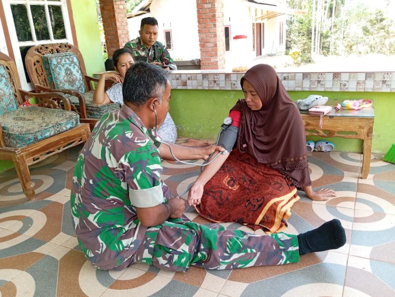 Selain Bangun Infrastruktur, Satgas TMMD ke-121 Kodim 0415/Jambi juga Bangun Lingkungan yang Bersih