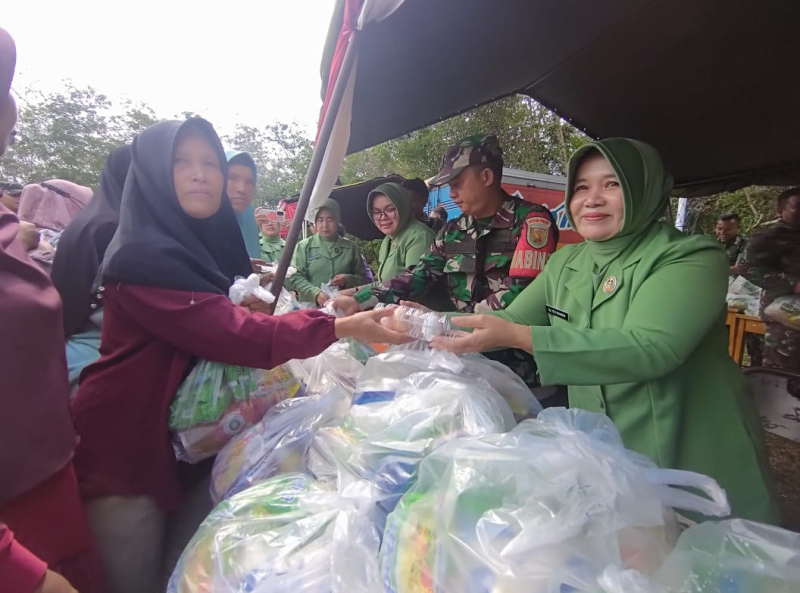 Pasar Murah pada Penutupan TMMD ke 121 Kodim 0415/Jambi di Serbu Warga