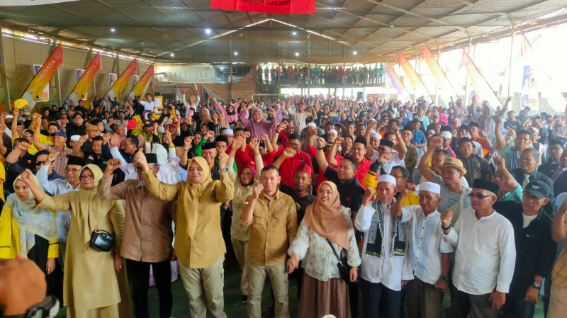 Massa Membludak, Teriakan Dillah Hich - MT Menang