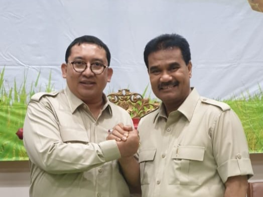 Ketua DPD HKTI Provinsi Jambi Dr. Ir. H. A.R. Sutan Adil Hendra, MM bersama politisi Gerindra Fadli Zon dalam sebuah acara pertemuan beberapa waktu lalu.