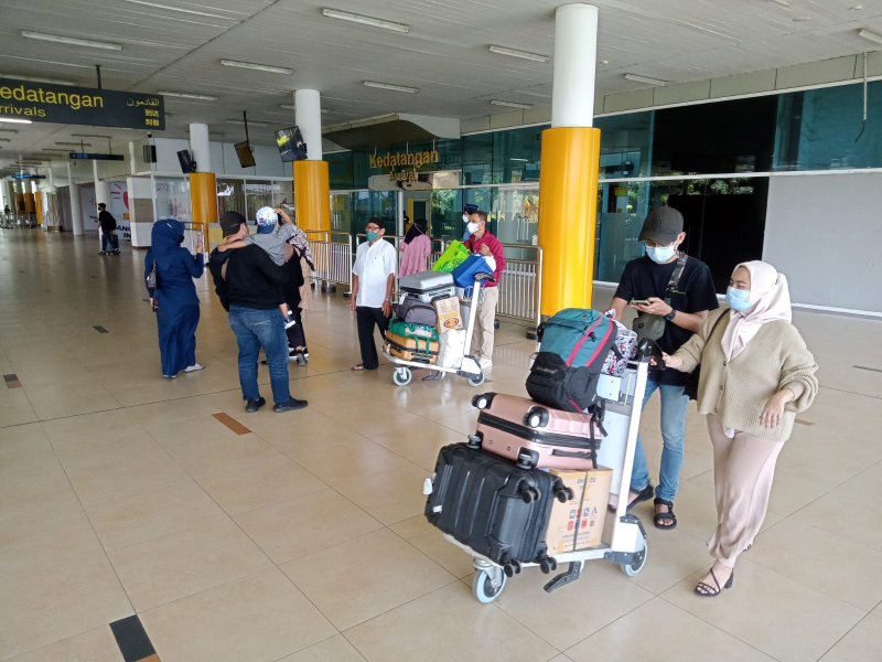 Suasana di pintu kedatangan bandara Sultan Thaha Jambi. 

