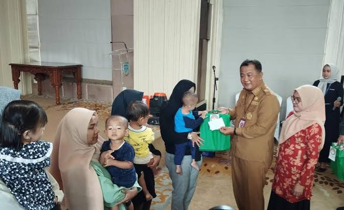 Sekda Kota Jambi membuka Gebyar Edukasi Pencegahan Stunting tahun 2024.