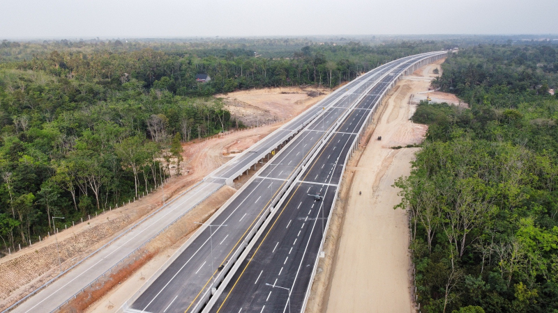 Ruas Jalan Tol Bayung Lencir-Tempino seksi 3 sudah rampung dikerjakan. Tinggal menunggu peresmian untuk dioperasikan.