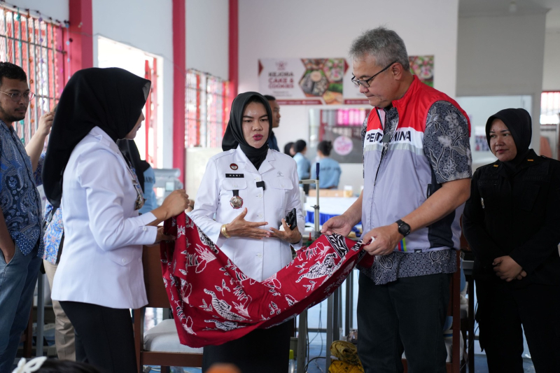 Dirut PHR Regional 1 Kunjungi Program Pemberdayaan Masyarakat ‘Srikandi Perubahan’ Mengubah Tantangan Menjadi Peluang di Lapas Perempuan Jambi