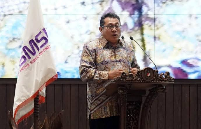 Ketua Umum Serikat Media Siber Indonesia (SMSI)