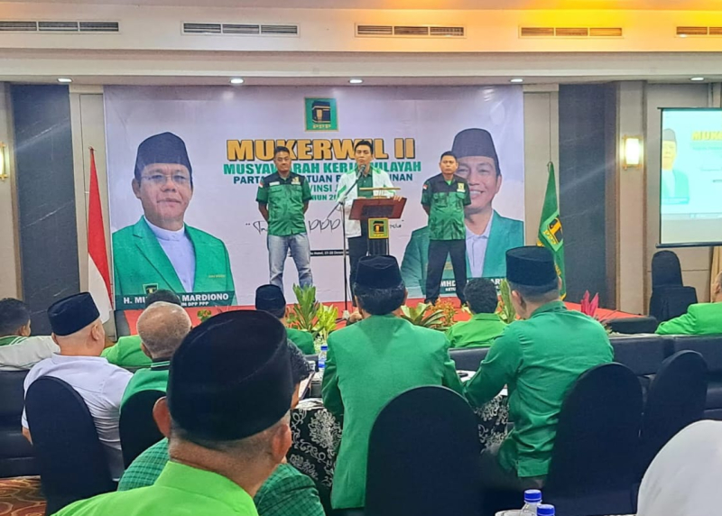 Ketua DPW PPP Provinsi Jambi ketika memberikan sambutan dalam acara pembukaan Musyawarah Kerja Wilayah (Mukerwil) beberapa hari lalu. 