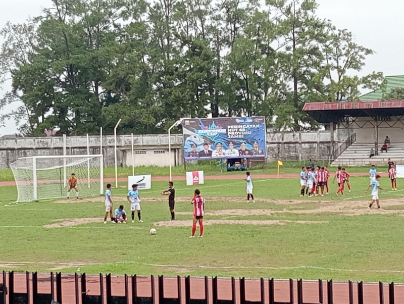 Tanjung Jabung Timur Unggul 2-1 atas Batanghari di Babak Pertama Turnamen Gubernur Cup 2025